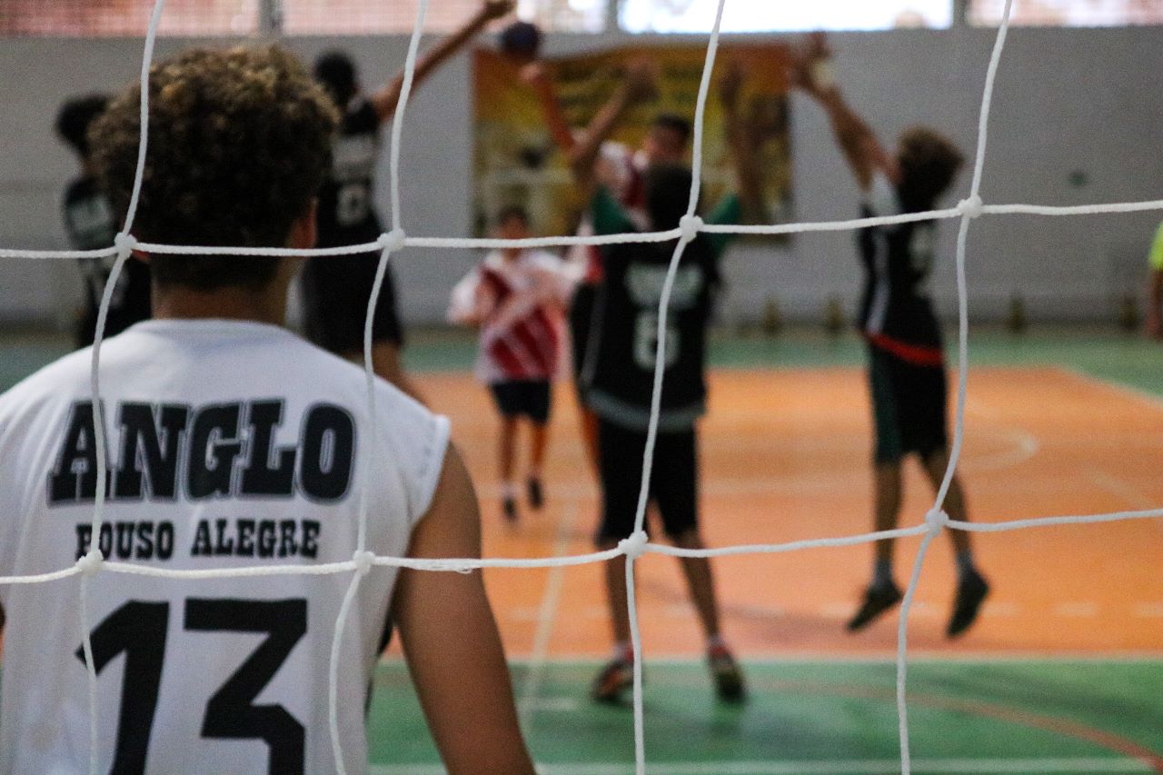 Handebol feminino de Ipatinga se classifica para a Regional do JEMG -  Diário Popular MG